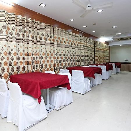 Oyo Hotel Satya Villas Bhopal Exteriör bild