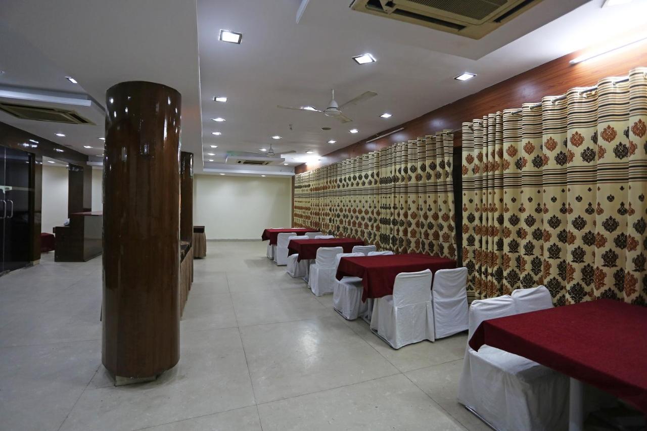 Oyo Hotel Satya Villas Bhopal Exteriör bild